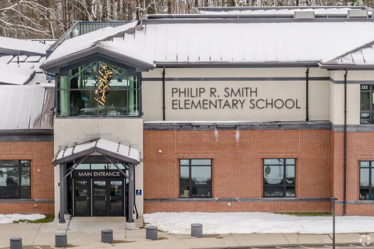 Philip R. Smith Elementary School, South Windsor, CT | R+D